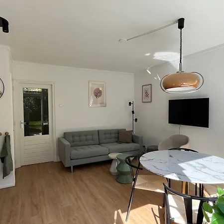 Vakantiehuis Modern Natuurhuisje Midden In Het Bos Op De Veluwe - Beau