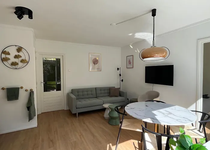 펜션 Modern Natuurhuisje Midden In Het Bos Op De Veluwe