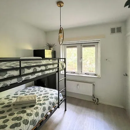 Casa de Férias Modern Natuurhuisje Midden In Het Bos Op De Veluwe Otterlo