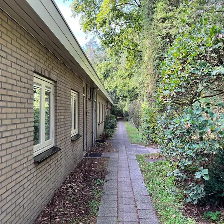 Casa de Férias Modern Natuurhuisje Midden In Het Bos Op De Veluwe