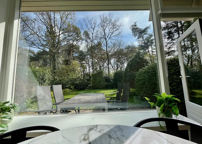 Hébergement de vacances Modern Natuurhuisje Midden In Het Bos Op De Veluwe Otterlo